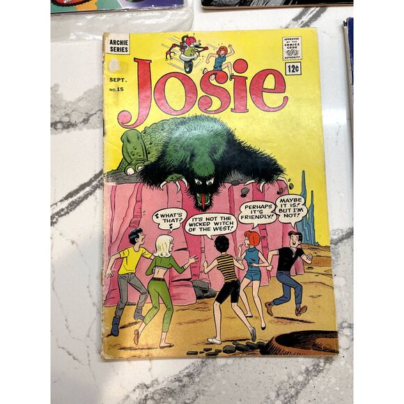 Vintage 15 Comic Book Lot (1990s), 1 CD ROM Comic Book - Various Titles - Condi - Picture 12 of 15